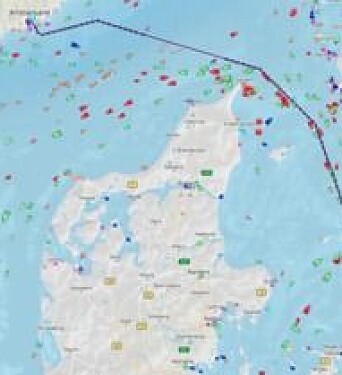 SPOR: AIS-tracking viser fartøyets kurs til Kristiansand. SPOR: AIS-tracking viser fartøyets kurs til Kristiansand.