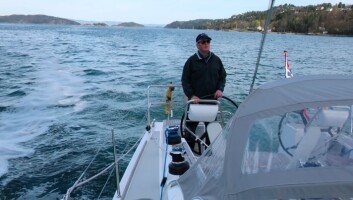 TRANSPORT: Elmotor er best for båtfolk med god tid. Løsningen gir en rekke fordeler, men krever mer planlegging. Henrik Torgersen har andre sesong i sin Arcona 410 Hybrid. TRANSPORT: Elmotor er best for båtfolk med god tid. Løsningen gir en rekke fordeler, men krever mer planlegging. Henrik Torgersen har andre sesong i sin Arcona 410 Hybrid.