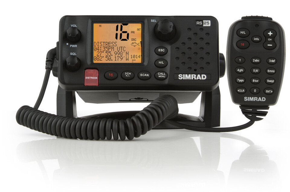 Robuste og rimelige VHFer fra Simrad
