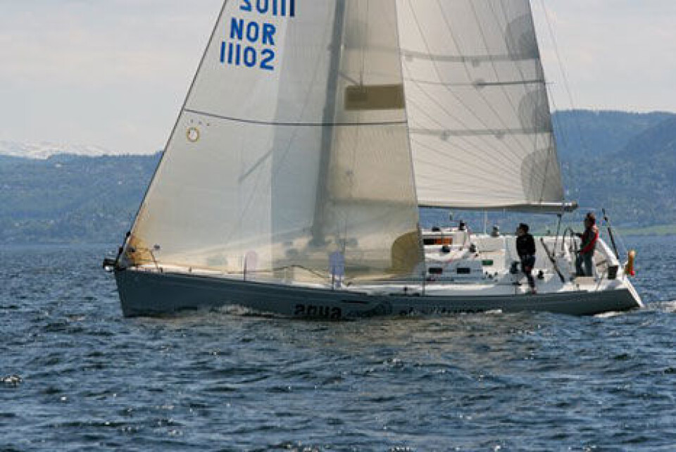Shorthandedregatta i sommerbris