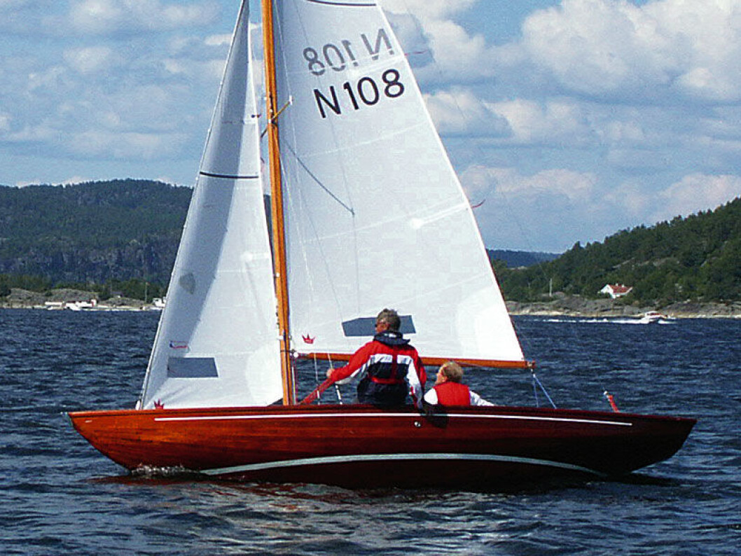 bb11 sailboat