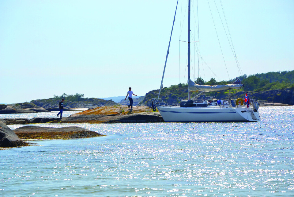 TUR: Sommerferien er avhengig av utstyr som er praktisk og fungerer. Her ligger båten på Håholmene.