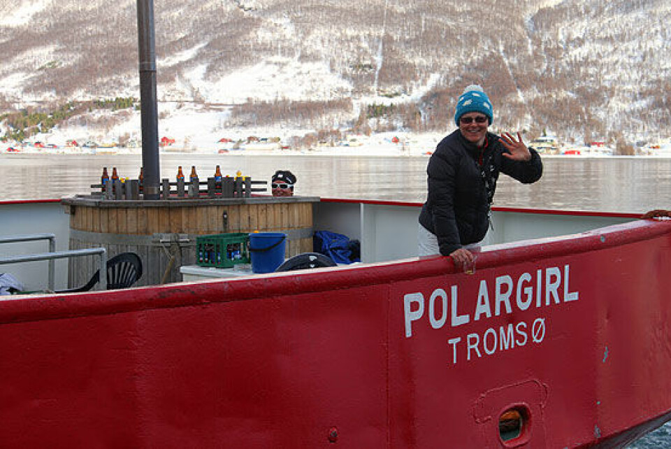 Charterbåten 'Polargirl', med jacuzzi på dekk.