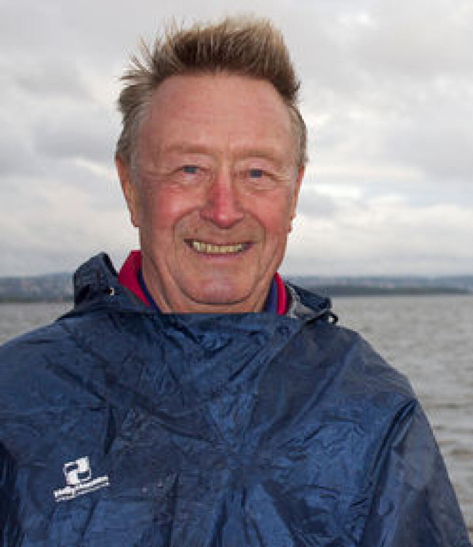 VETERANEN: Ole-Jacob Schjerven har rukket å bli 76 år gammel. Selv om helsen ikke tillater ham å seile denne torsdagen, holder han et våkent øye med det som skjer på regattabanen. VETERANEN: Ole-Jacob Schjerven har rukket å bli 76 år gammel. Selv om helsen ikke tillater ham å seile denne torsdagen, holder han et våkent øye med det som skjer på regattabanen.