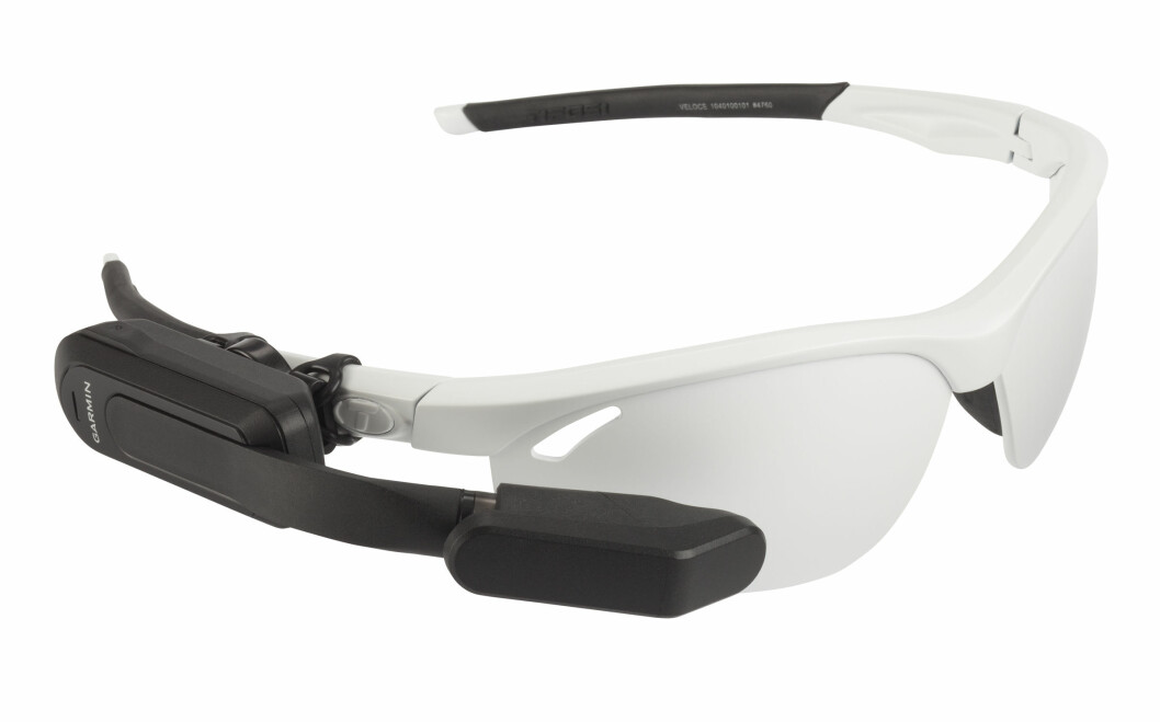 BRILLE: Garmin Nautix? In-view Display settes på brillen.