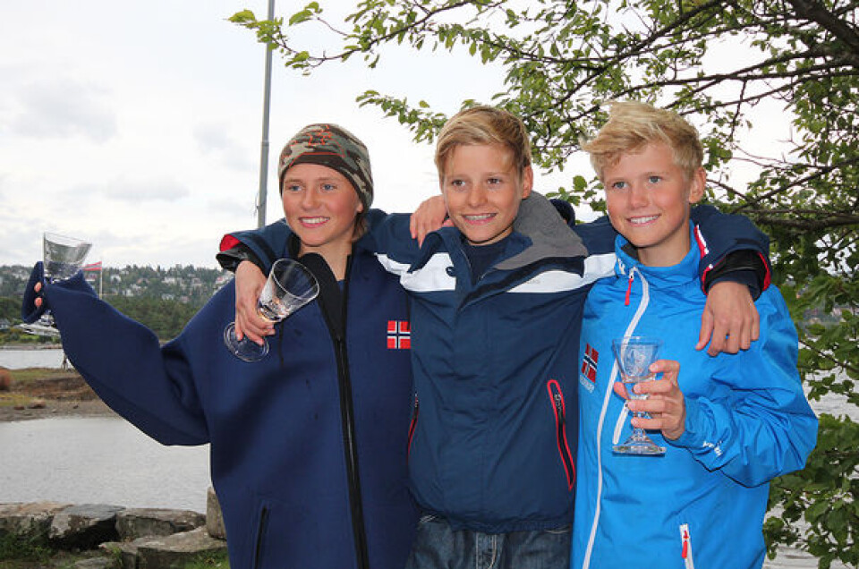 FAVORITTER: Uffe Tomasgaard (Laser 4.7), Mathias Berthet (Optimist) og Jesper Moberg (Optimist) hører alle med blant favorittene i Asker. FAVORITTER: Uffe Tomasgaard (Laser 4.7), Mathias Berthet (Optimist) og Jesper Moberg (Optimist) hører alle med blant favorittene i Asker.