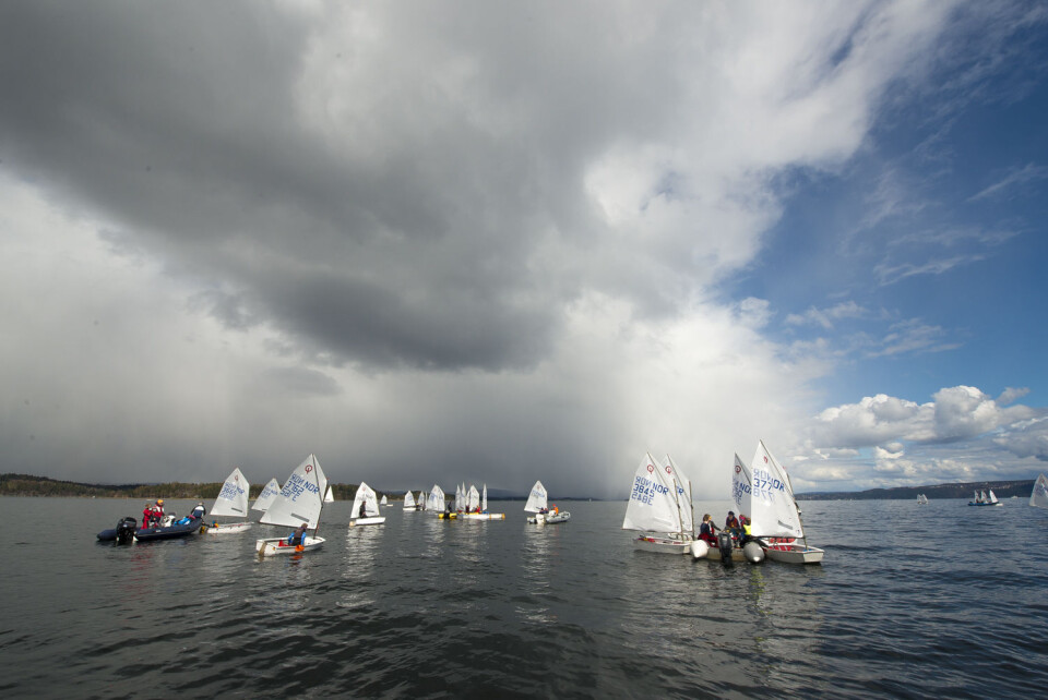 VANSKELIG: Det var vanskelige forhold under norgescup-åpningen i Asker og spesielt for Optimist-seilerne ble det mye venting. VANSKELIG: Det var vanskelige forhold under norgescup-åpningen i Asker og spesielt for Optimist-seilerne ble det mye venting.
