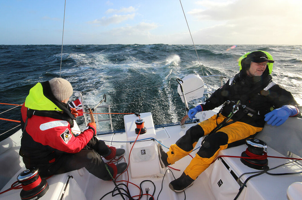 TIL SEAPILOT 2STAR: Erik og Emil Engebrigtsen seiler fra Brønnøysund for å delta i Seapilot 2Star.