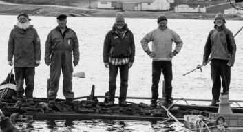 PÅ «MAUDS» DEKK: Mannskapet som har vært med å heve «Maud» fra sitt hvilested på bunnen: Fra venstre : Bjørn Myrann, Terje Mørkved, Kjell Arne Myrann, Stig Pettersen og Jan Wanggaard. PÅ «MAUDS» DEKK: Mannskapet som har vært med å heve «Maud» fra sitt hvilested på bunnen: Fra venstre : Bjørn Myrann, Terje Mørkved, Kjell Arne Myrann, Stig Pettersen og Jan Wanggaard.