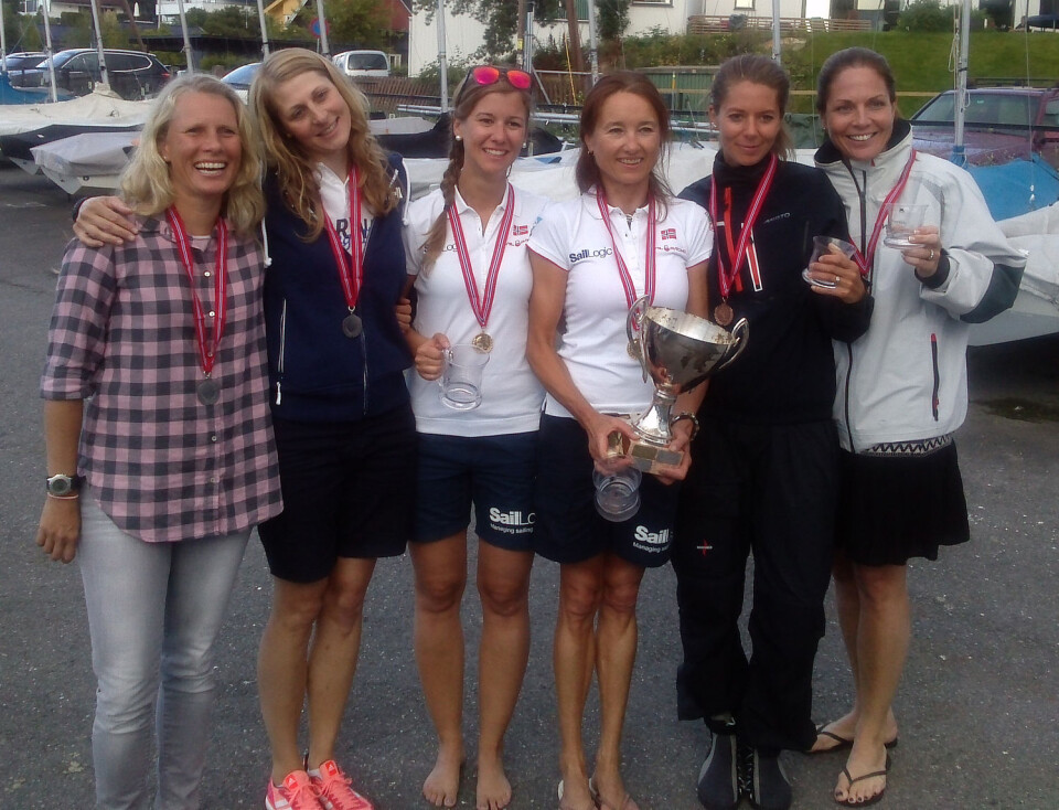 MEDALJEVINNERNE: Fra venstre Anna-Sofia Gregersson, Siri B. Kamfjord, Anette Melsom Myhre, Janett Krefting, Cecilia Vasholmen og Jeanette Jansen. MEDALJEVINNERNE: Fra venstre Anna-Sofia Gregersson, Siri B. Kamfjord, Anette Melsom Myhre, Janett Krefting, Cecilia Vasholmen og Jeanette Jansen.