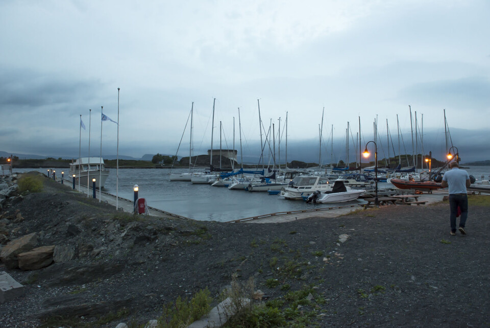 STEILENE: Høsten og mørket har senket seg over Steilene. Det er tid for dugnad.