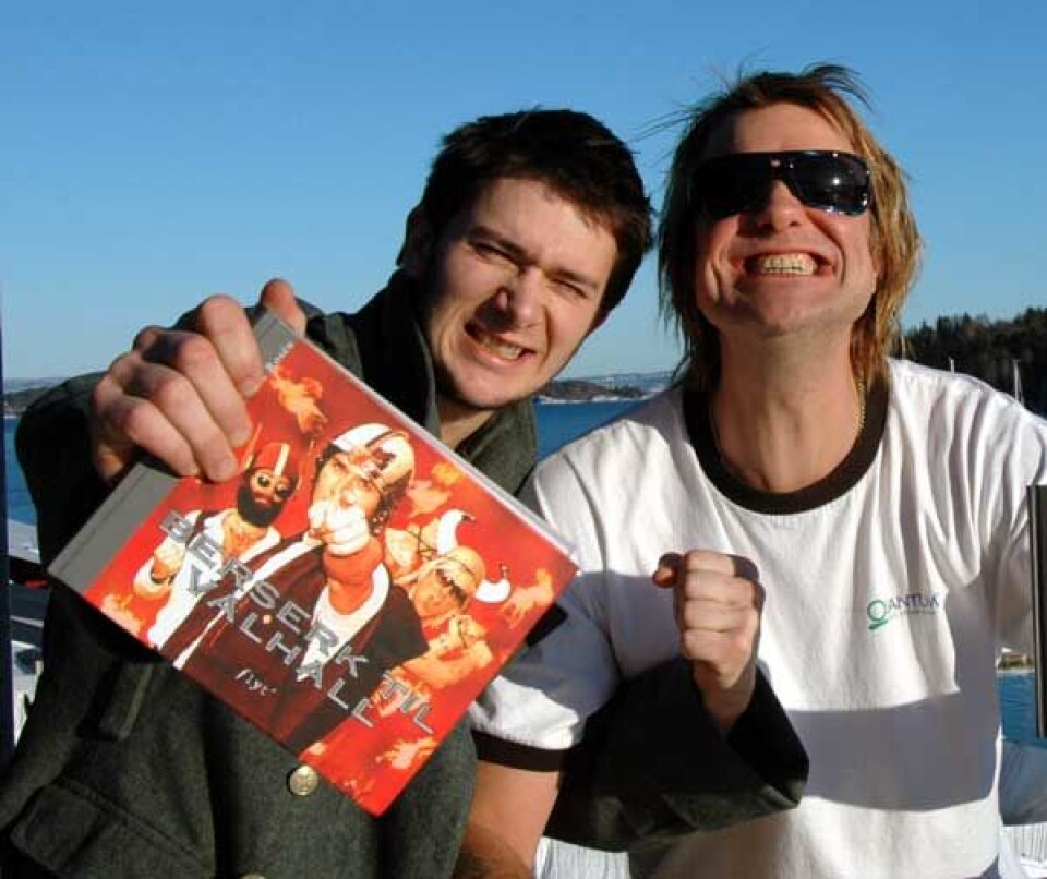 Jarle og Alex klare med Berserk-bok og turné