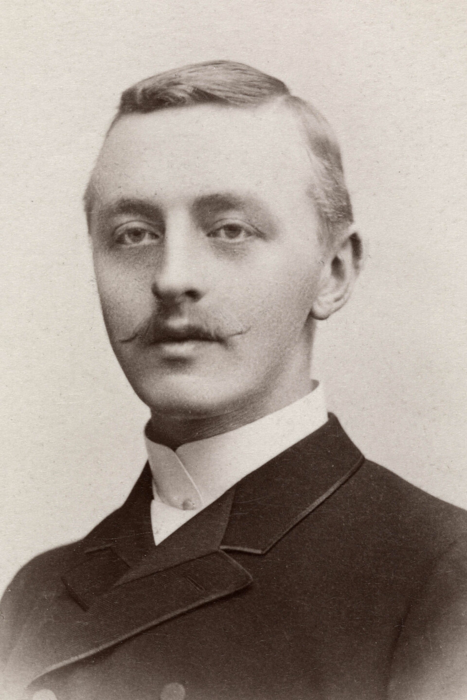 I UNGE DAGER: Alfred W. G. Larsen fotografert i 1880 ? 17 år gammel.
