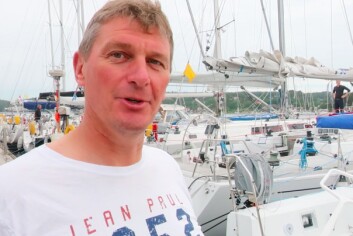 RASK: Colin Campbell jobber for å lære båten å kjenne. Det ser ut som mye stemmer under første del av Raymarine 2Star. RASK: Colin Campbell jobber for å lære båten å kjenne. Det ser ut som mye stemmer under første del av Raymarine 2Star.