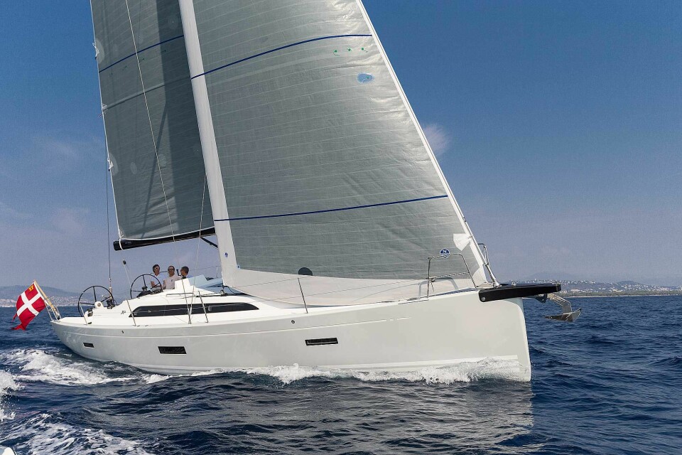 RASK: X4 fra X-Yachts viser nye takter. En båt som kombinerer komfort med hurtighet.