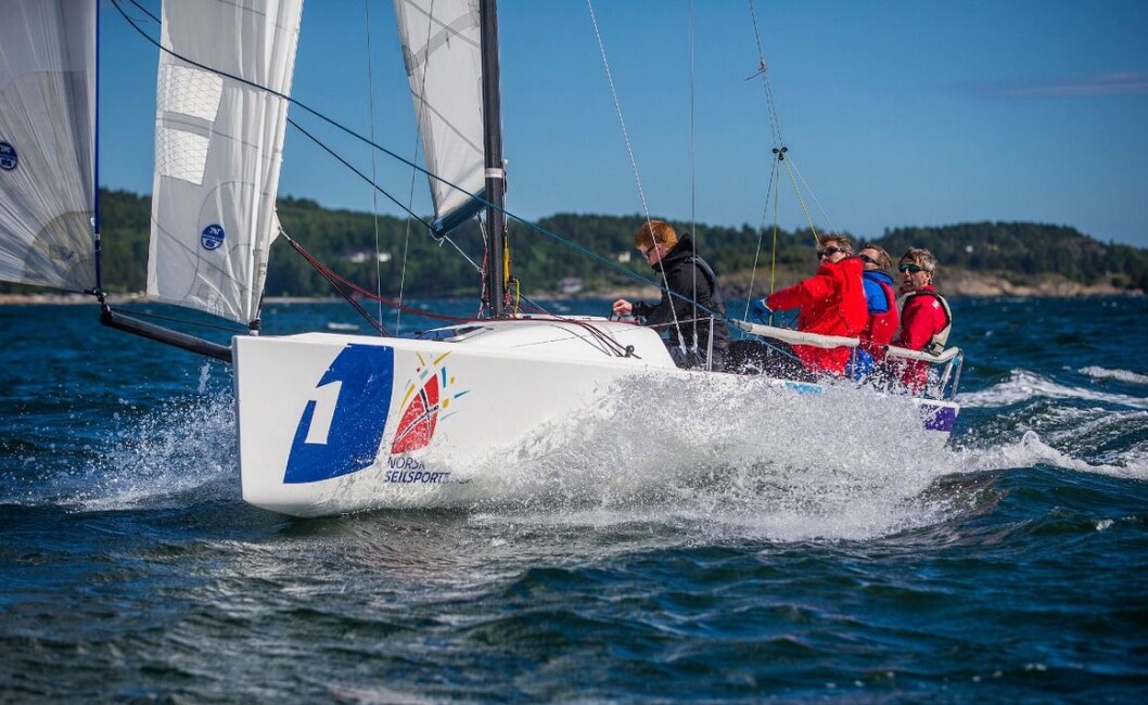 TO SEIRE: Moss Seilforening har vunnet to runder i seilsportsligaen. Klarer de også en tredje seier? TO SEIRE: Moss Seilforening har vunnet to runder i seilsportsligaen. Klarer de også en tredje seier?