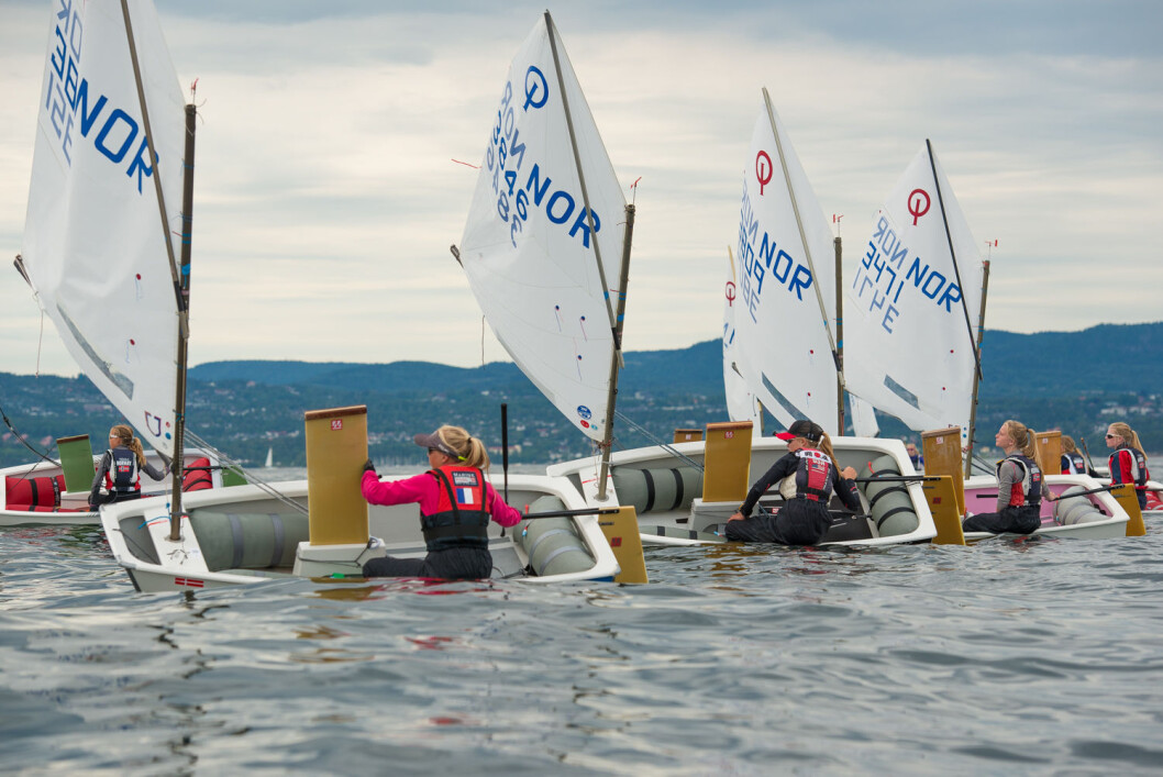 NM I SANDEFJORD: Optimist-seilerne møtes til NM i Sandefjord, og der kan man følge seilerne ved hjelp av tracking. NM I SANDEFJORD: Optimist-seilerne møtes til NM i Sandefjord, og der kan man følge seilerne ved hjelp av tracking.