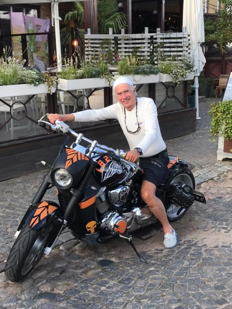 Tøft valg for Astrup, Harley Davidson eller J/70? Tøft valg for Astrup, Harley Davidson eller J/70?