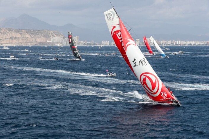 Dongfeng tok teten fra start Dongfeng tok teten fra start