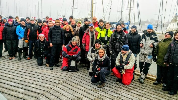 REKORD: Fjoråret talte 14 påmeldte båter. Her er deltakerne samlet til skippermøte i Vollen før start. REKORD: Fjoråret talte 14 påmeldte båter. Her er deltakerne samlet til skippermøte i Vollen før start.