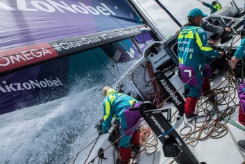 KLAFFET: AkzoNobel har truffet på veivalget, og klart å holde farten oppe. KLAFFET: AkzoNobel har truffet på veivalget, og klart å holde farten oppe.