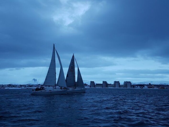 SJYVOTTEN: Bodø Seilforenings tradisjonsrike regatta foregikk i den blå timen. SJYVOTTEN: Bodø Seilforenings tradisjonsrike regatta foregikk i den blå timen.