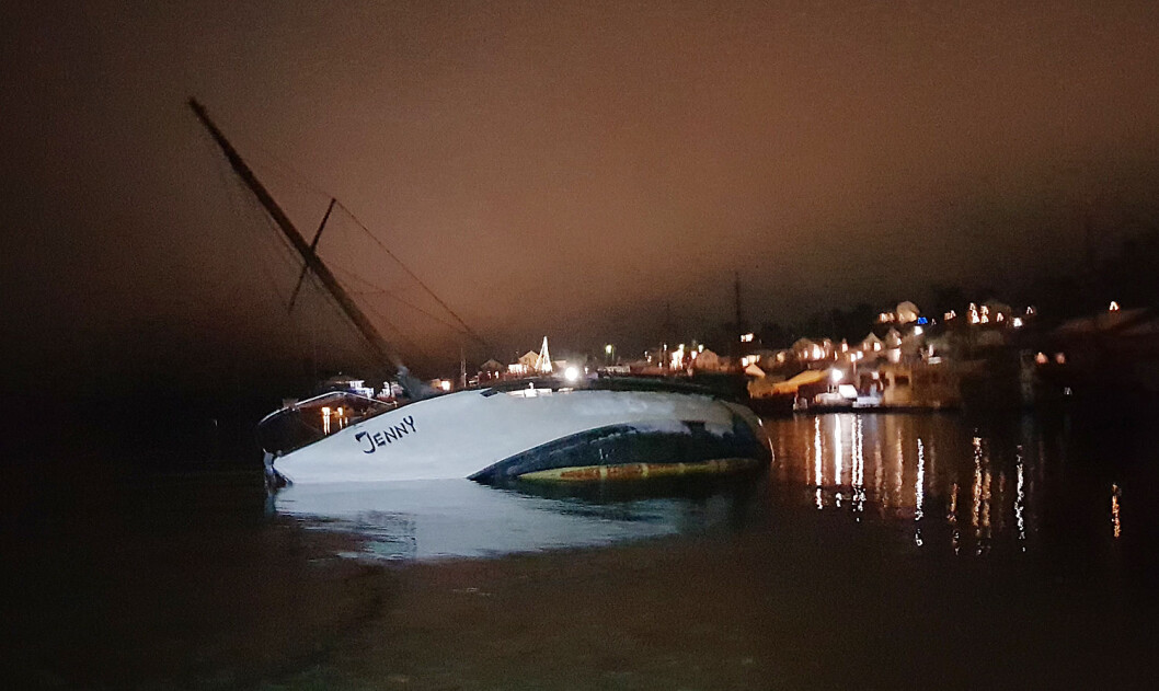 «JENNY»: Alle som går langs stranden i Nærsnesbukta har stiftet bekjentskap med «Jenny». «JENNY»: Alle som går langs stranden i Nærsnesbukta har stiftet bekjentskap med «Jenny».