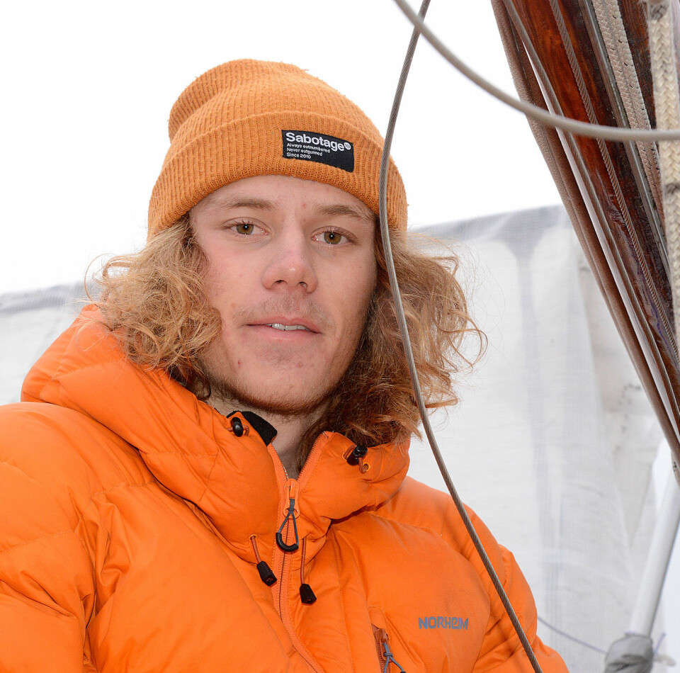REDER: Fritjof Norlen kjøpte engen seilbåt som 14-åring. Nå er han 16, og har planer om å seile med venner til Nederland i den 26 fots lange båten.