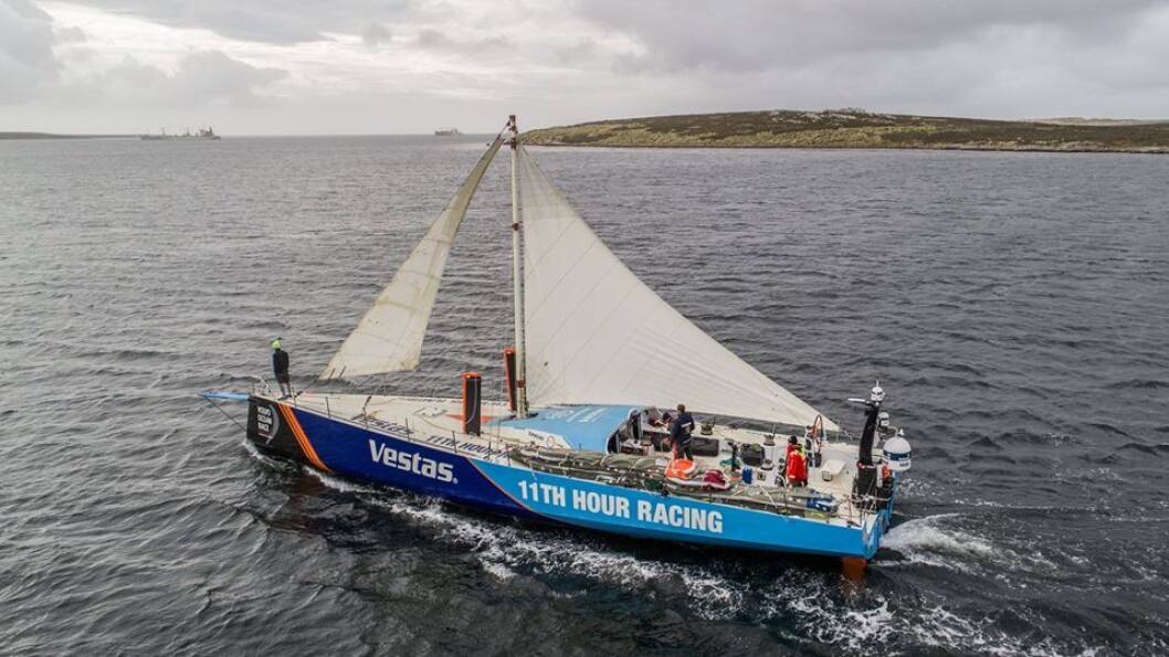 SEIL: «Vestas» valgte å utstyre båten med en nødrigg for å rekke starten på neste etappe. SEIL: «Vestas» valgte å utstyre båten med en nødrigg for å rekke starten på neste etappe.