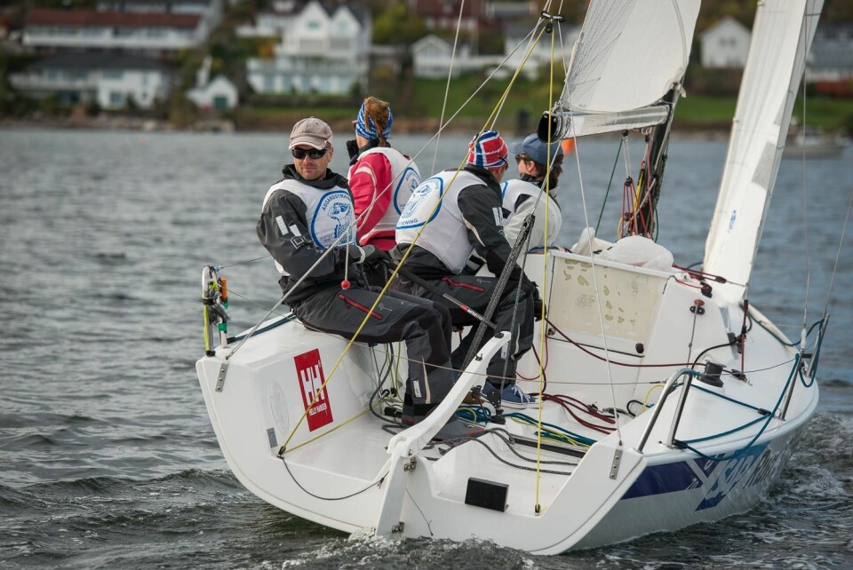 VIL SE SEG TILBAKE: Denne seilere vil komme til å snu seg etter konkurrentene mange ganger i Bodø.