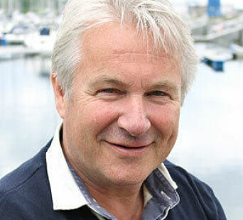 VETERAN: Hans Petter Jensen er tilbake på båten han seilte under VM på Hankø i 1983.