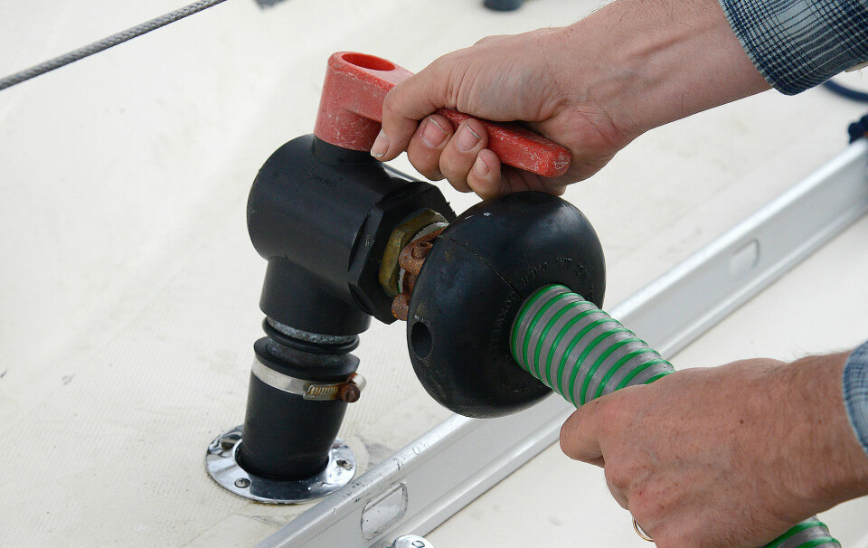 SEPTIK: Til sommeren kan det bli påbudt med septiksystem i båter på Østlandet. En del eldre båter installere septiktank. Se våre tips.