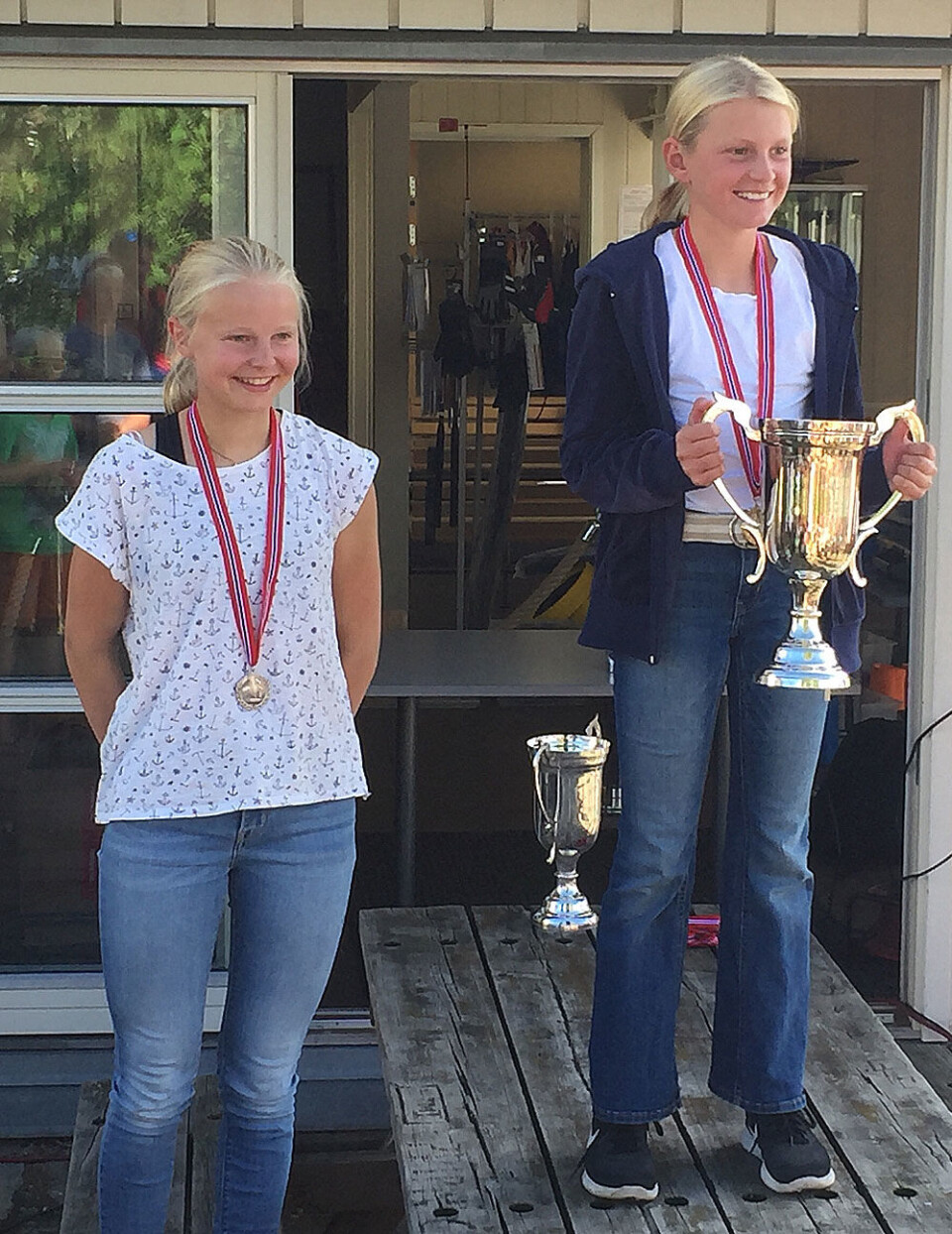 VINNERE: Gull til Mia Beckmann Klæboe. Sølv til Marie Robertstad og bronse til Julia Jacobsen fra KNS.