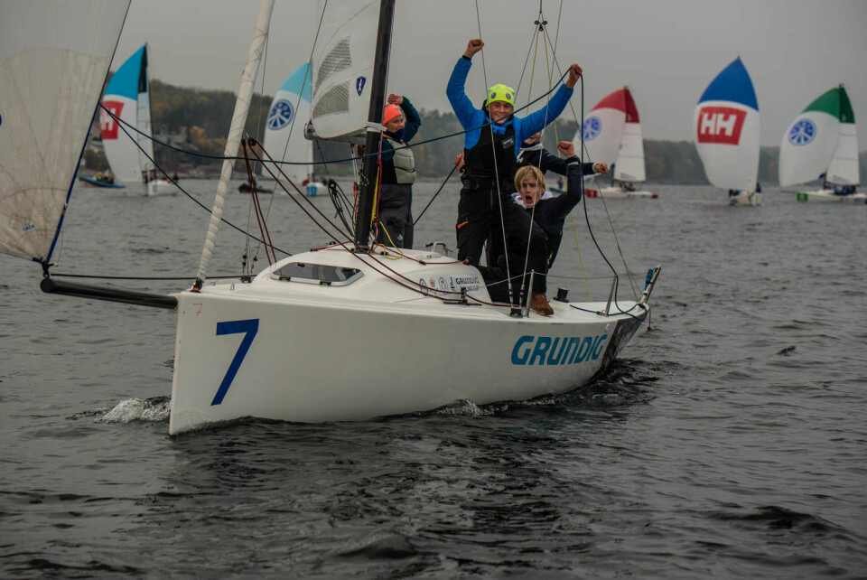TRE SEIRE: Pia Dahl Andersen seilte inn til tre suverene seire og ledet klart etter de tre første flightene i mesternes mester.
