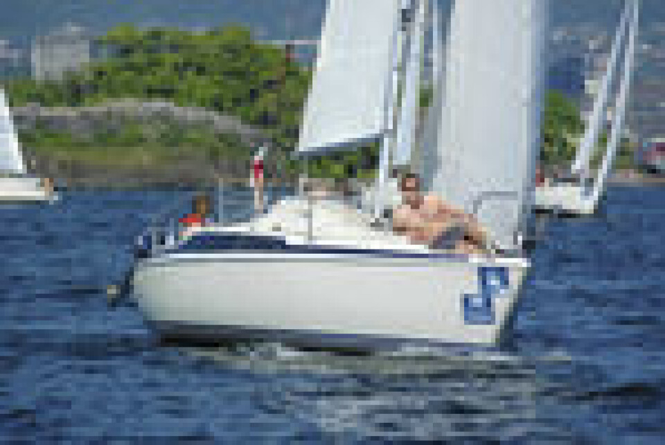 TURSEILING: Maxi 77 har mye volum for størrelsen og er en fin turbåt. 15 000 kr TURSEILING: Maxi 77 har mye volum for størrelsen og er en fin turbåt. 15 000 kr
