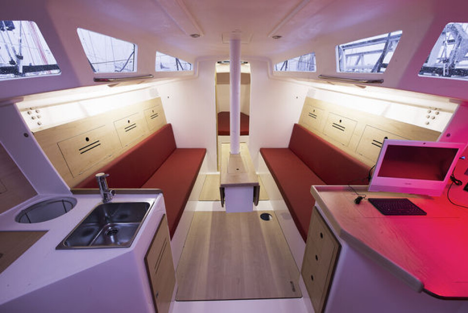 JPK: Innredningen er helt grei for tur, men båten vinner ingen pris for design. JPK: Innredningen er helt grei for tur, men båten vinner ingen pris for design.