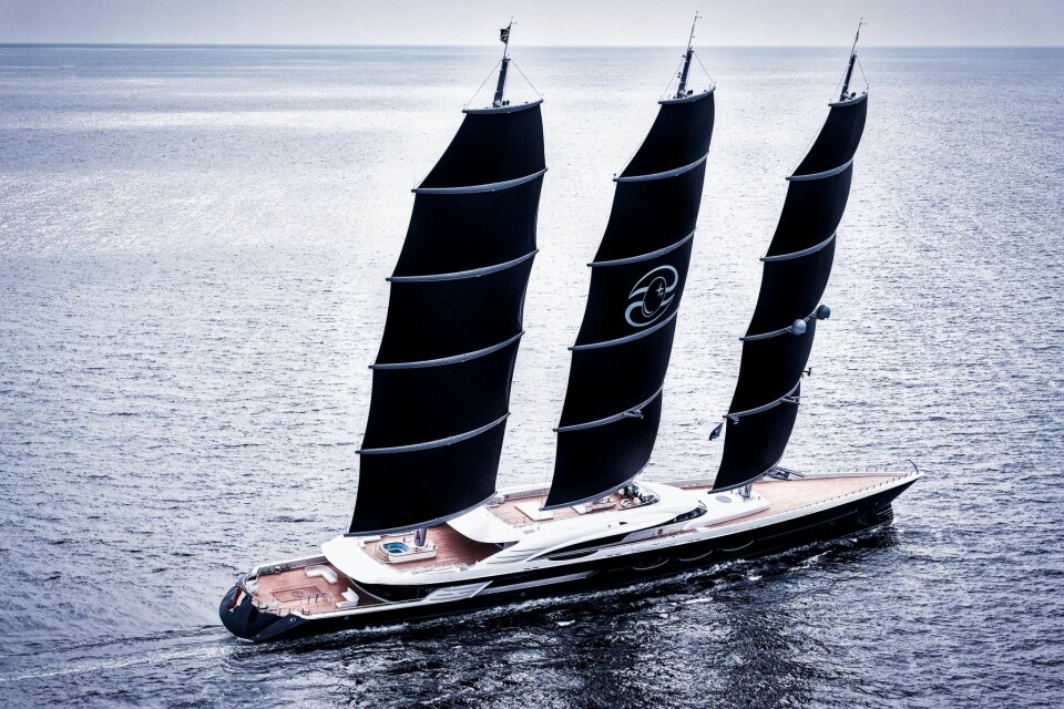 ENROM: «Black Pearl» er 347 fot og har en effektiv seilføring som skal gi hastigheter opp mot 30 knop.