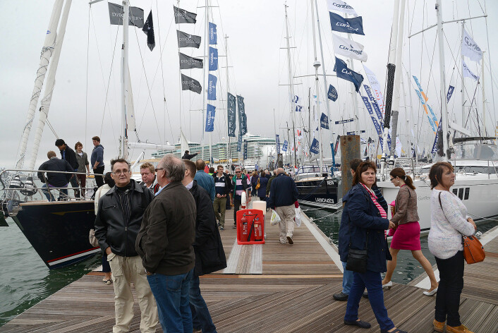 ENGLAND: Båtemessen i Southampton er populær for norske seilere. Her er det godt utvalg av utstyr også. 