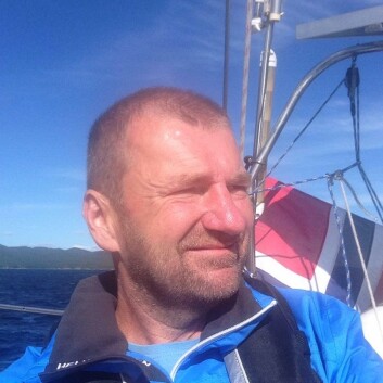 SOLOSEILER: Petter Hegle bruker båten hele året. Han gir praktiske tips og sikkerhetsråd om vinterseiling. SOLOSEILER: Petter Hegle bruker båten hele året. Han gir praktiske tips og sikkerhetsråd om vinterseiling.