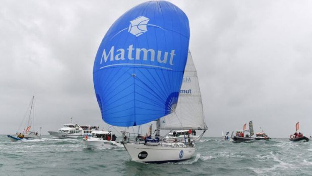 Jean Luc Van Den Heede går i mål ved Les Sables d`Olonne Jean Luc Van Den Heede går i mål ved Les Sables d`Olonne