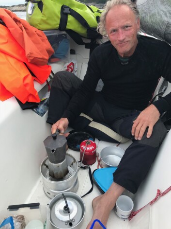 ENKELT: Trimaranen Multi 23 byr på seiling på en ny måte. ENKELT: Trimaranen Multi 23 byr på seiling på en ny måte.