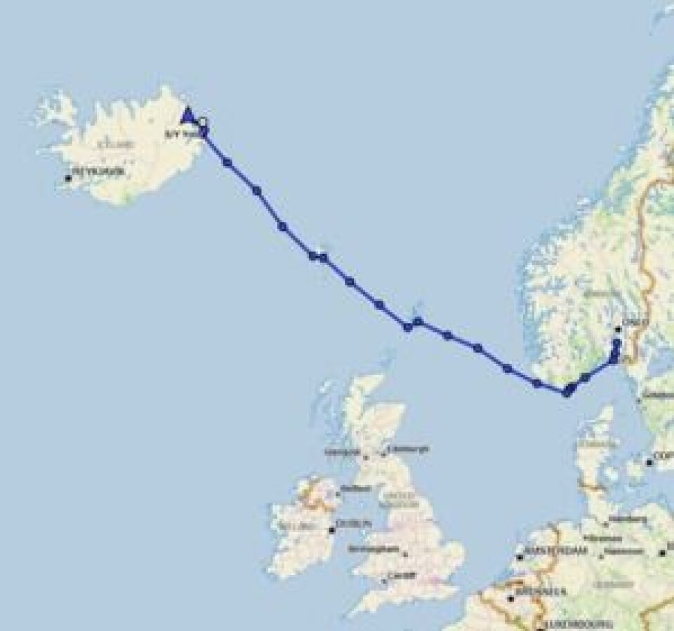 RUTE: Ymir har hatt en rask seilas til Island. Nå går kursen nordøstover mot Svalbard.