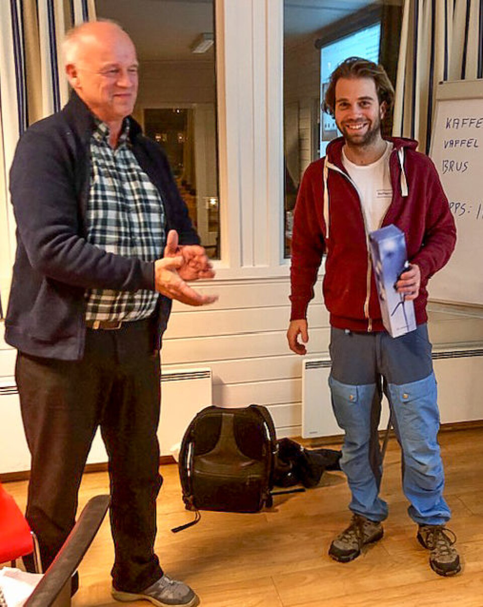 RIGG-SAMLING: Didrik Godaker fra Southern Cross (til høyre) sammen med Audun Gjøstein fra storbåtgruppen i Asker Seilforening.