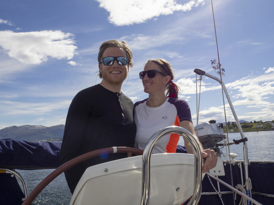 Daniel og Marianne på vei fra Ålesund til Fjørtoft