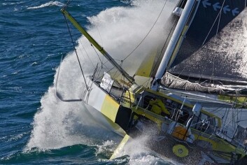 FLYR: Pieter Heerema forteller at han må krabbe rundt om bord i båten under slike forhold. FLYR: Pieter Heerema forteller at han må krabbe rundt om bord i båten under slike forhold.