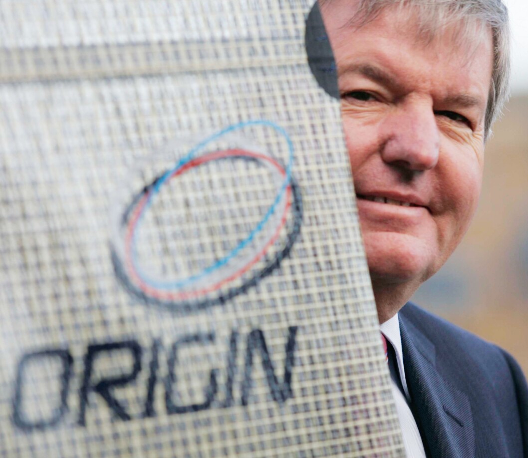 20070104 Copyright onEdition 2007©Sir Keith Mills launches ground-breaking British bid for the oldest trophy in international sport prior to the start of the Collins Stewart London Boat Show Sir Keith Mills, the ... 20070104 Copyright onEdition 2007©Sir Keith Mills launches ground-breaking British bid for the oldest trophy in international sport prior to the start of the Collins Stewart London Boat Show Sir Keith Mills, the ...
