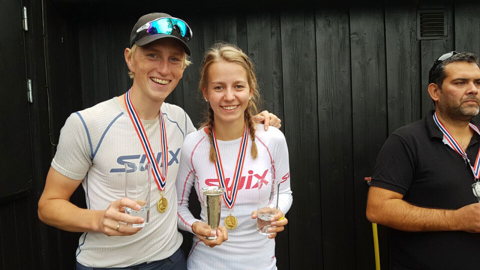 TO GULL: August og Kamilla Austefjord har vunnet NM i Grimstadjolle de to seneste årene. I år er de favoritter til et til. TO GULL: August og Kamilla Austefjord har vunnet NM i Grimstadjolle de to seneste årene. I år er de favoritter til et til.