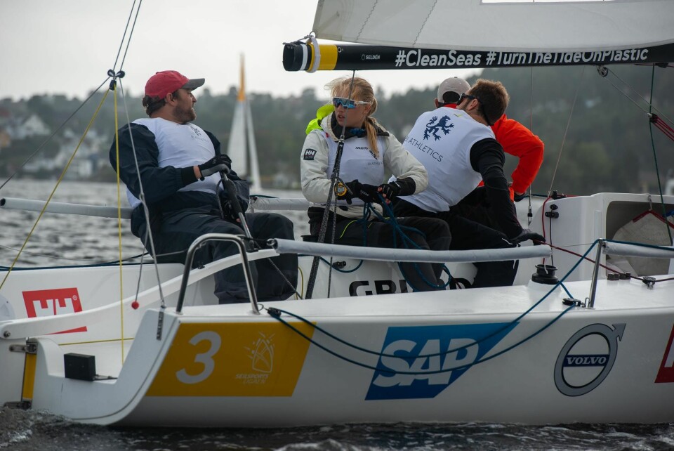 STUDENTER: BI-studentene kom på 3. plass i Arendal og ligger nå an til å få seile Sailing Champions League i 2020.