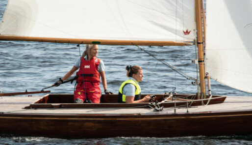Nina Gresvig og Hanne Naas vant populær jenteseilas i Risør