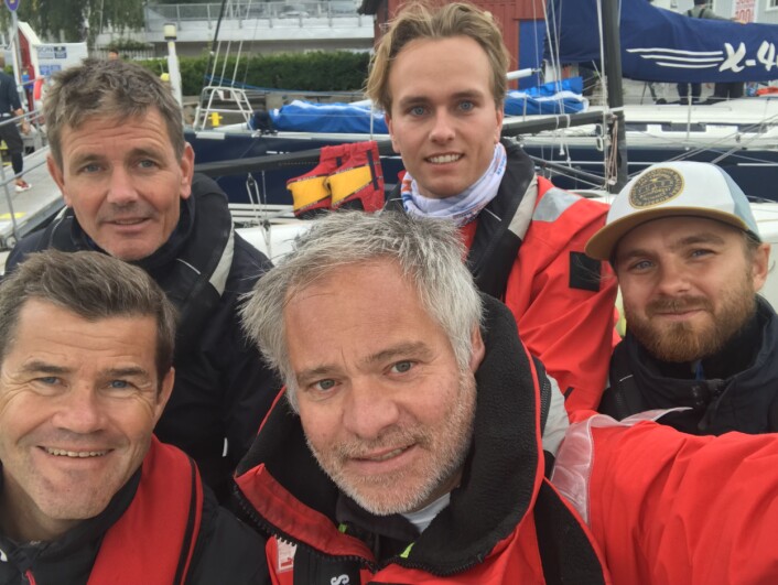 Prospero-laget, Peter Ruzicka, Tinius Ruzicka, Brage Steen, Toralf Valland og Axel Nissen-Lie. Prospero-laget, Peter Ruzicka, Tinius Ruzicka, Brage Steen, Toralf Valland og Axel Nissen-Lie.